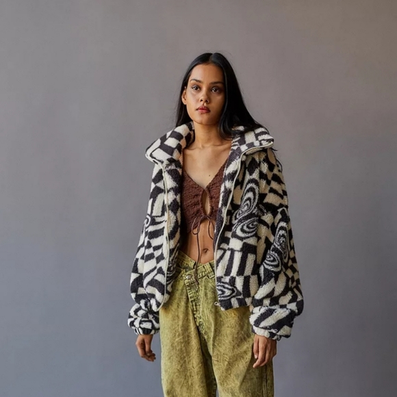 Urban Outfitters Olivia Print Sherpa Jacket - Picture 1 of 7